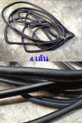 ยางขอบประตูเบ็นซ์ C  W202 สวยมือสองJapan สภาพดี