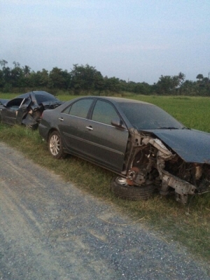 ซากคัมรี่ 2.4 เเยกอะไหลขายทุกอย่างทั้งคันสอบถามได้มีหลายรุ่นเก๋งเเละกระบะ รับซื้อรถอุบัตเหตุทุกสภาพ ซากคัมรี่ 2.4 เเยกอะไหลขายทุกอย่างทั้งคันสอบถามได้มีหลายรุ่นเก๋งเเละกระบะ รับซื้อรถอุบัตเหตุทุกสภาพ