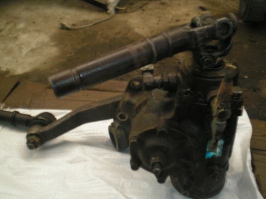 ขายกระปุกพวงมาลัย  fuso