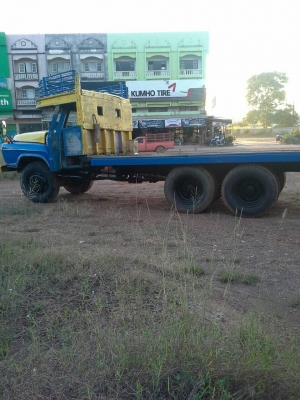 กะบรรทุกท้ายลาก10ล้อEH700