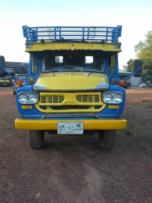 กะบรรทุกท้ายลาก10ล้อEH700