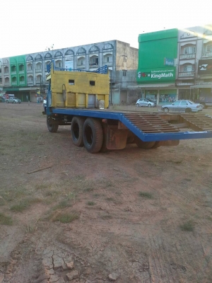 กะบรรทุกท้ายลาก10ล้อEH700