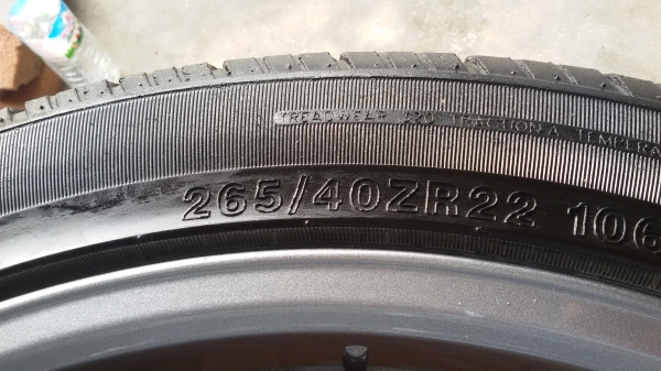 ขายล้อรถ. ขอบ 22  สภาพสวย. 6 รู