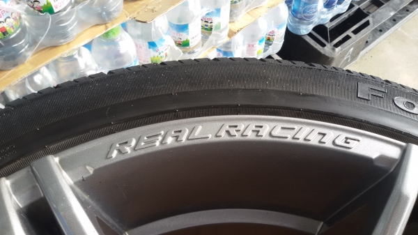 ขายล้อรถ. ขอบ 22  สภาพสวย. 6 รู