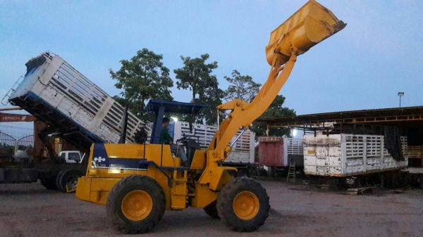 ขายรถตัก