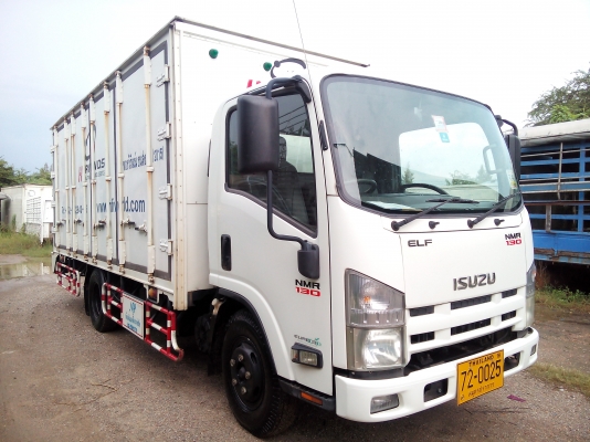 6 ล้อกลาง *ตู้ 10บาน*  *Euro.3*  ISUZU  NMR  130 แรงม้า *คอมมอนเรว*  รถสวยจริง+พร้อมใช้งาน* รถห้างแท้ * มีเล่มพร้อมโอน*