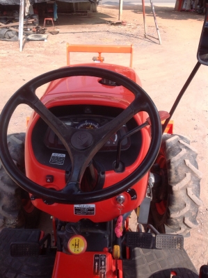 แทรกเตอร์คูโบต้า 3608 สภาพ ดีเดิมๆใช้งานมาน้อยมาก พร้อมที่จะทำงาน มีผานดันหน้า และ ผานหลัง