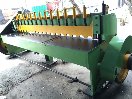 ขายเครื่องตัดเหล็ก10ฟุตตัดได้6มิลพร้อมใช้ครับ