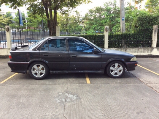 ขายรถโตโยต้า โคโลล่า ปี91 เครื่องสามห่วงหัวฉีด 1.3 เกียร์ธรรมดา ติดแก๊สLPG เพาเวอร์ ภายในสวยเดิมๆแอร์พร้อม วิทยุCD ตัวถังเดิมสีใช้ได้ไม่ผุ แม็ก15" เครื่องดี ช่วงล่างแน่นเลยครับ ขับดีเลยพร้อมใช้งานครับ ขายด่วนน