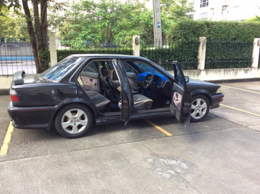 ขายรถโตโยต้า โคโลล่า ปี91 เครื่องสามห่วงหัวฉีด 1.3 เกียร์ธรรมดา ติดแก๊สLPG เพาเวอร์ ภายในสวยเดิมๆแอร์พร้อม วิทยุCD ตัวถังเดิมสีใช้ได้ไม่ผุ แม็ก15" เครื่องดี ช่วงล่างแน่นเลยครับ ขับดีเลยพร้อมใช้งานครับ ขายด่วนน