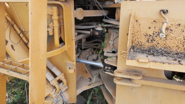 ขายรถตักเอวอ่อนตามสภาพ ดิสเบรคหน้า-หลัง เอกสารใบอินวอยซ์ ไม่มีบุ้งกี๋กับปั้มดีเซล เครื่อง เกียร์ ปั้มอยู่ครบครับ ราคาต่อรองได้ ขายรถตักเอวอ่อนตามสภาพ ดิสเบรคหน้า-หลัง เอกสารใบอินวอยซ์ ไม่มีบุ้งกี๋กับปั้มดีเซล เครื่อง เกียร์ ปั้มอยู่ครบครับ ราคาต่อรองได้