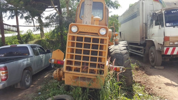 ขายรถตักเอวอ่อนตามสภาพ ดิสเบรคหน้า-หลัง เอกสารใบอินวอยซ์ ไม่มีบุ้งกี๋กับปั้มดีเซล เครื่อง เกียร์ ปั้มอยู่ครบครับ ราคาต่อรองได้ ขายรถตักเอวอ่อนตามสภาพ ดิสเบรคหน้า-หลัง เอกสารใบอินวอยซ์ ไม่มีบุ้งกี๋กับปั้มดีเซล เครื่อง เกียร์ ปั้มอยู่ครบครับ ราคาต่อรองได้