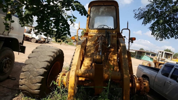 ขายรถตักเอวอ่อนตามสภาพ ดิสเบรคหน้า-หลัง เอกสารใบอินวอยซ์ ไม่มีบุ้งกี๋กับปั้มดีเซล เครื่อง เกียร์ ปั้มอยู่ครบครับ ราคาต่อรองได้ ขายรถตักเอวอ่อนตามสภาพ ดิสเบรคหน้า-หลัง เอกสารใบอินวอยซ์ ไม่มีบุ้งกี๋กับปั้มดีเซล เครื่อง เกียร์ ปั้มอยู่ครบครับ ราคาต่อรองได้