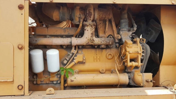 ขายรถตักเอวอ่อนตามสภาพ ดิสเบรคหน้า-หลัง เอกสารใบอินวอยซ์ ไม่มีบุ้งกี๋กับปั้มดีเซล เครื่อง เกียร์ ปั้มอยู่ครบครับ ราคาต่อรองได้ ขายรถตักเอวอ่อนตามสภาพ ดิสเบรคหน้า-หลัง เอกสารใบอินวอยซ์ ไม่มีบุ้งกี๋กับปั้มดีเซล เครื่อง เกียร์ ปั้มอยู่ครบครับ ราคาต่อรองได้