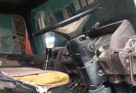 10ล้อ2เพลา HINO ZM 260HP รถโม่ปูน โม่โซ่6คิว **ขาย รถบรรทุกโม่ปูน 10ล้อ HINO ZM-260แรง 2เพลา โม่โซ่6คิว สภาพเดิม โม่ใช้งานปกติ พร้อมใช้งาน HINO ZM303 EK100-260แรง เครื่องเดิม เกียร์เดิม เครื่อง ดี แน่น แรงดีครับ เกียร์ดี ไม่หลุด ช่วง