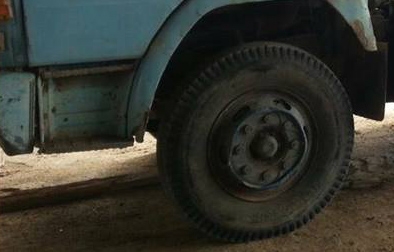 10ล้อ2เพลา HINO ZM 260HP รถโม่ปูน โม่โซ่6คิว **ขาย รถบรรทุกโม่ปูน 10ล้อ HINO ZM-260แรง 2เพลา โม่โซ่6คิว สภาพเดิม โม่ใช้งานปกติ พร้อมใช้งาน HINO ZM303 EK100-260แรง เครื่องเดิม เกียร์เดิม เครื่อง ดี แน่น แรงดีครับ เกียร์ดี ไม่หลุด ช่วง