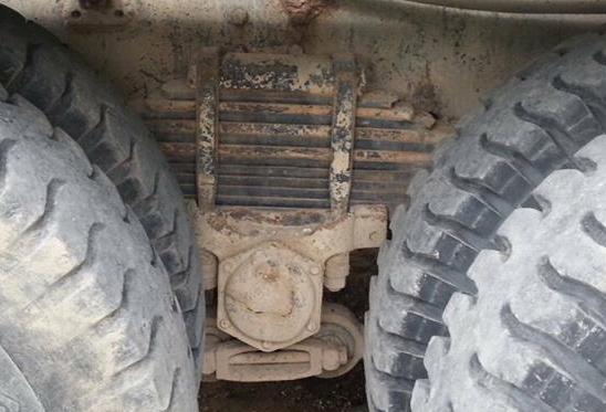 10ล้อ2เพลา HINO ZM 260HP รถโม่ปูน โม่โซ่6คิว **ขาย รถบรรทุกโม่ปูน 10ล้อ HINO ZM-260แรง 2เพลา โม่โซ่6คิว สภาพเดิม โม่ใช้งานปกติ พร้อมใช้งาน HINO ZM303 EK100-260แรง เครื่องเดิม เกียร์เดิม เครื่อง ดี แน่น แรงดีครับ เกียร์ดี ไม่หลุด ช่วง