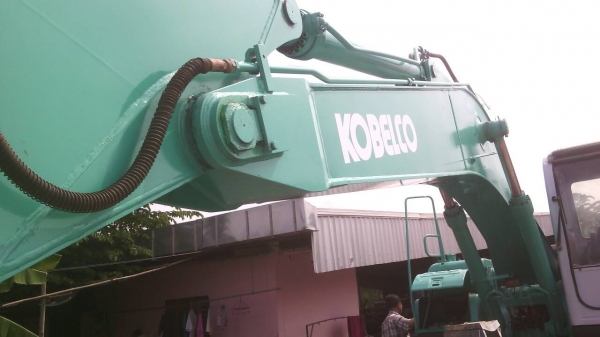 ขายรถแบคโฮYN10ชุปเปอรเล่มทะเบืยนรถทำงานได้5594ชั้วโมง