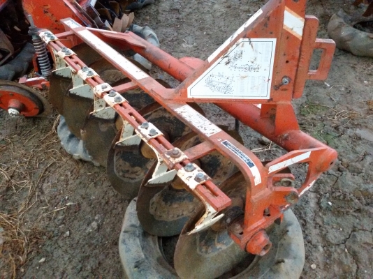 ปัญญาแทรคเตอร์..จัดมาให้ครับ ด่วน!!!คูโบต้า L3408  พร้อมใบมีดคานล่าง พร้อมผานCMT 6X22 รถไร่สีเดิมๆ ยางใหม่ 4 เส้น เล่มทะเบียนพร้อม