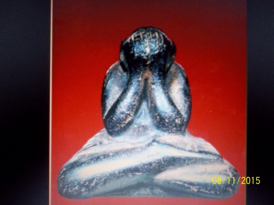 ขอนอกประเด็นครับ เช่าพระปิดตาเนื่้อผงคลุกรัก พิมพ์ลอยองค์