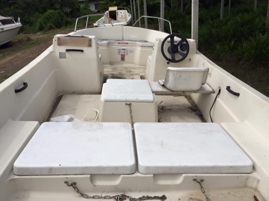 เรือ 17 ฟุตนิสสันป้อมคู่