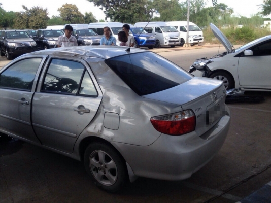 วีออส ปี03 โอนลอยบุคคลเเยกขายอะไหลทั้งคันมีหลายรุ่นทั้งเก๋งเเละกระบะ รับซื้อรถอุบัตทุกสภาพ