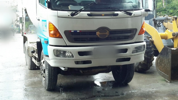 Hino maga 320
