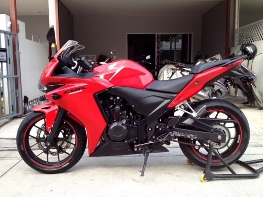 ขาย CBR500 R ปี2013 สภาพสวย ท่อแต่ง เกียร์โยง ราคา 135000 บาท ต่อรองได้ ขาย CBR500 R ปี2013 สภาพสวย ท่อแต่ง เกียร์โยง ราคา 135000 บาท ต่อรองได้