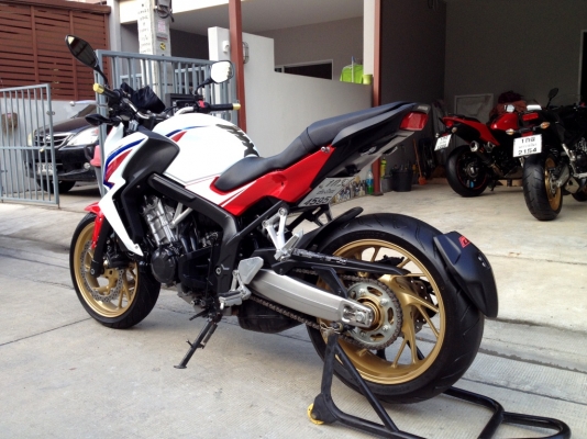 ((ดาวน์ 58000)) ขาย CB650f ปี2014 TRI-Color มีของแต่ง ราคา 248000 บาท ((ดาวน์ 58000)) ขาย CB650f ปี2014 TRI-Color มีของแต่ง ราคา 248000 บาท