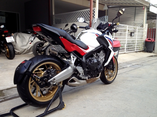 ((ดาวน์ 58000)) ขาย CB650f ปี2014 TRI-Color มีของแต่ง ราคา 248000 บาท ((ดาวน์ 58000)) ขาย CB650f ปี2014 TRI-Color มีของแต่ง ราคา 248000 บาท