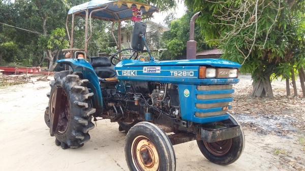 จัดส่ง จ.เพชรบูรณ์ ขอบคุณครับ ขายรถไถนั่งขับ ISEKI TS2810 พร้อมผาน5 สภาพสวยเดิมๆ พร้อมใช้งาน