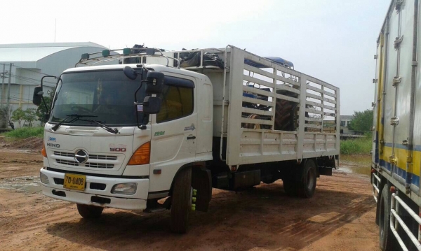 ขายครับ ฮีโน่  FG 8J  เครื่อง 212 แรง ปี54 ยาว 7.2 ม. พร้อมใช้ครับ