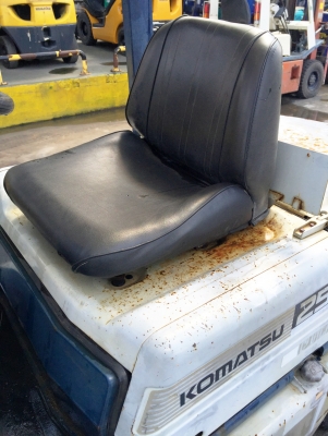 -:-*&bull;*ข า ย ร ถ ย ก นำ เ ข้ า*&bull;*-:-KOMATSU FD25-11 เครื่องดีเซล เสา4เมตร งาเท สนใจติดต่อ083-062-0223/098-329-9549(ปอนด์)