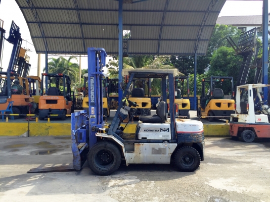 -:-*&bull;*ข า ย ร ถ ย ก นำ เ ข้ า*&bull;*-:-KOMATSU FD25-11 เครื่องดีเซล เสา4เมตร งาเท สนใจติดต่อ083-062-0223/098-329-9549(ปอนด์)