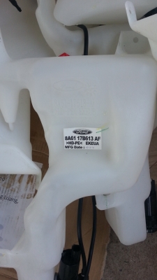 ขายถังน้ำฉีดกระจกพร้อมมอเตอร์ ถุงลมนิรภัย6 ใบ กระจก หน้ากาก คอนโซนหน้ารถ ของใหม่