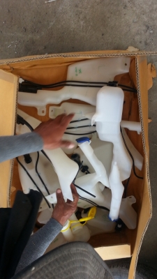 ขายถังน้ำฉีดกระจกพร้อมมอเตอร์ ถุงลมนิรภัย6 ใบ กระจก หน้ากาก คอนโซนหน้ารถ ของใหม่