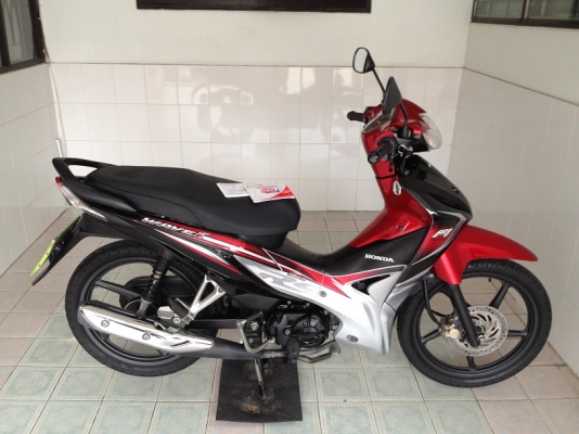 Wave110i ตัวTOP ล้อแม็ก สต๊าดมือ วิ่ง5000 ปลายปี57 (ของแถม 4 รายการ)