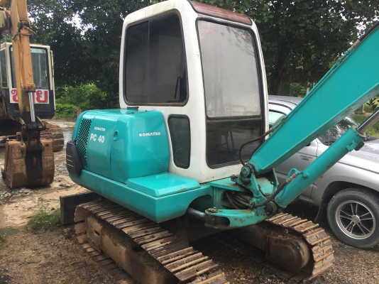 PC30-7 เก๋งตู้..รถสภาพดี พร้อมใช้..