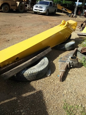 บูมอาม PC200-7 เก็บสีแล้ว..สวย 130000.