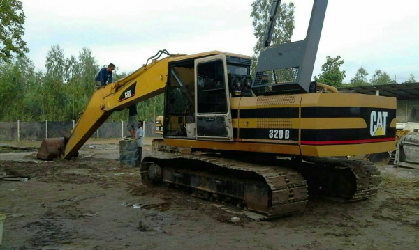 ขายรถแบคโฮ CAT E200B ปั๊ม V1 เครื่องมิตซู ช่วงล่างเต็ม เอวแน่น ไม่มีเอกสาร ราคา 650000