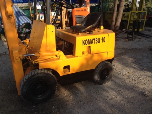 รถยกkomutsu 10 สภาพดีเก่าญี่ปุ่นราคาเด็กๆ พร้อมใช้งานครับ