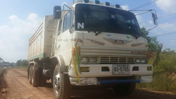 ขายดั้ม2เพลา FM18 เครื่องดีแคชซีสวย พ.เพาเวอร์ เบรกทิฟฟี่ ภายในสวย สภาพพร้อมใช้งาน เอกสารพร้อมโอน สนใจโทร 090-8588220คุณนะ 093-3258446คุณบิว หรือเข้าดูสินค้าอื่นๆได้ที่ www.truck.in.th/498 หรือเพจFacebook ณรงค์ ซื้อขายรถมือสอง (เว็บไซต์ส่วนตัว) หรือFacebo