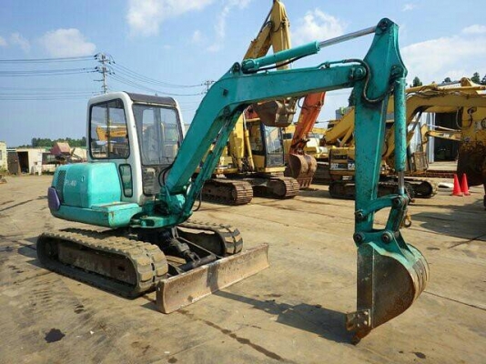 Komatsu PC40-7 นำเข้าจากญี่ปุ่น 090-986-2521 อ๊อบ