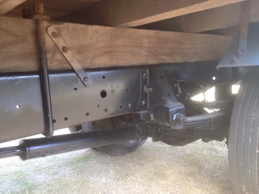 ฮขาย NKR110. ห้างแท้ เกียร์สั้นปี38 เครื่องดี คัสชีสวยตลอดเส้น. หัวเดิมบาง. อาบน้ำมาแล้วสวยๆ ยาง750-16 ยาว4.30 เอกสารพร้อมโอน ภาสี. 58 ราคา290000 ต่อรอง สนใจ0930693225