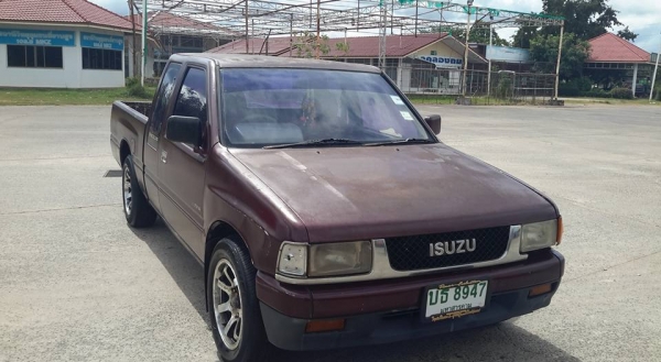 ขายครับ. อีชุชุ TFR90. ปี35  เครื่องดี. คัสชีสวยตลอดเส้นเดิมๆ ห้องเครื่องเดิม. แก้มซ้ายเปลี่ยนมาแล้วกับฝากระโปรง. คานหน้าเดิมกันชนหน้าเดิม ภายในสวยคอนโซนครบ แอร์แต่ต้องไปซ่อมเอา. รถขับดีช่วงล่างดี. กะบะไม่ผุ. ยางดี4เส้น ล้อแม็ก. เอกสารพร้อมโอน ภาสี59 ราคา