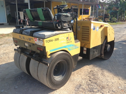 รถบดสั่นสะเทือน 4ตัน Sumitomo รุ่น3 นำเข้าจากญี่ปุ่น โทร.090-986-2521 อ๊อบ