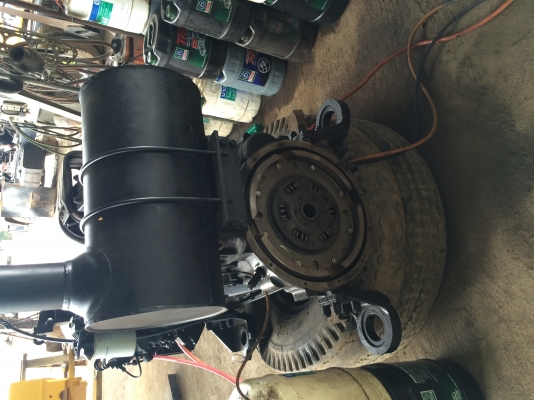 ขายเครื่องยนต์ KOMATSU PC200 รุ่น 7 ราคา 200000 บาท ใช้งานเพียง 600 ชม. ขายเครื่องยนต์ KOMATSU PC200 รุ่น 7 ราคา 200000 บาท ใช้งานเพียง 600 ชม.