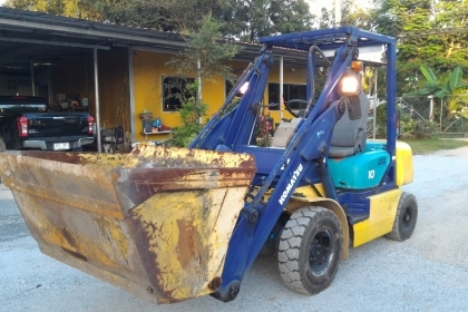 Komatsu SD10C-5 เครื่องดีเซล รุ่นใหม่มาก เก่าญี่ปุ่น โทร.090-986-2521 อ๊อบ