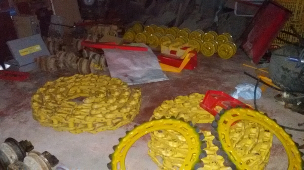 ขายรถเกี่ยวข้าวอุ้ม690000บาทด่วนเดิน12htปั้ม23เครื่อง6hh1เทอโบใหม่