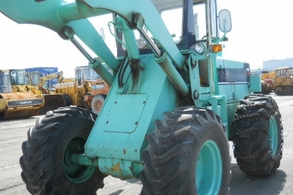 ถึงไทยแล้วจ้า KOMATSU 515-2 เครื่อง komatsu สภาพเดิมๆ สวย พร้อมใช้งาน นำเข้าจากญี่ปุ่น โทร.090-986-2521 อ๊อบ